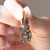 Art-Deco-Platinohrringe mit Diamanten im alten Minenschliff (ca. 0.30 Karat) und Diamanten im Rosettenschliff, 30er Jahre