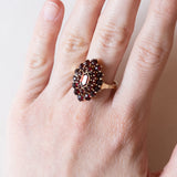 Los mit Vintage-Ring aus 10-karätigem Gold mit Granaten und Anhänger aus 8-karätigem Gold mit Granaten und Perle, 60er/70er Jahre
