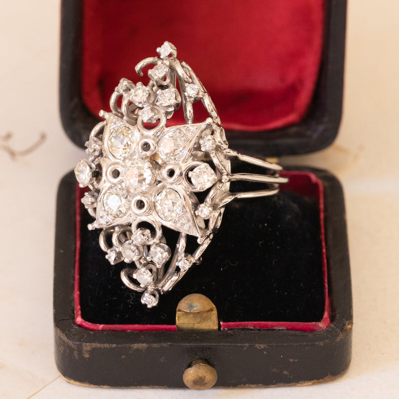 Anello vintage in oro bianco 18K con diamanti (1.75ctw ca.), anni ‘50/‘60