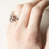 Vintage Gänseblümchenring aus 18 Karat Weißgold mit Diamanten (ca. 0.31 ctw), 60er Jahre