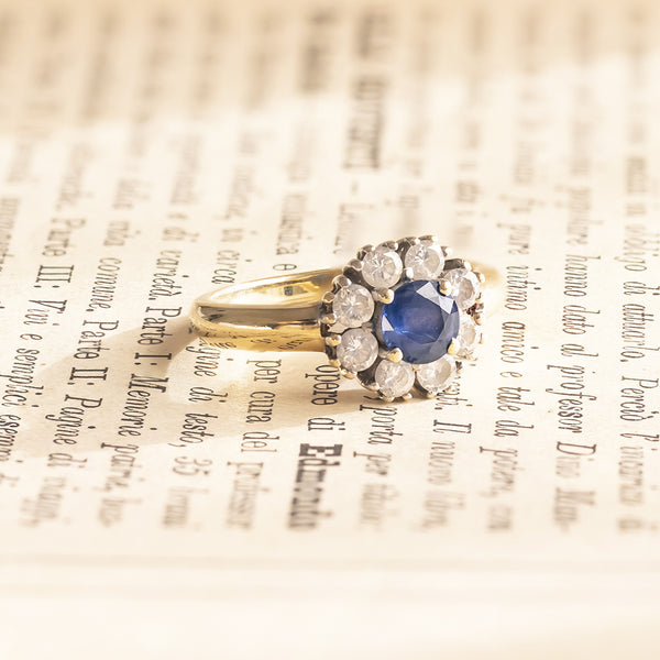 Vintage 14K gold daisy ring with sapphire (approx. 1ct) and diamonds (approx. 0.80ctw), 1950s