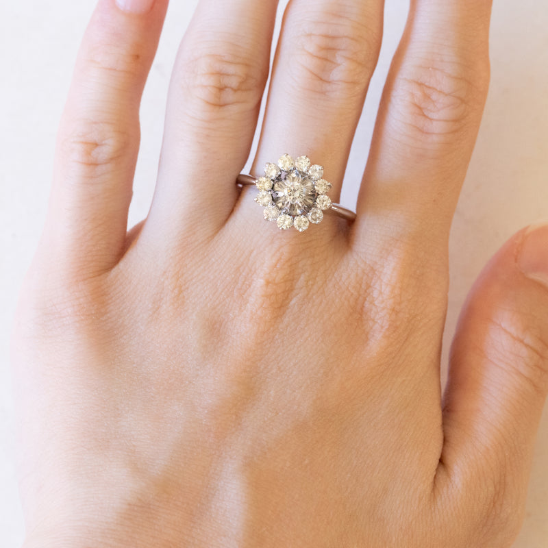 Bague marguerite vintage en or blanc 18 carats avec diamants (env. 0,80 ct), 1960