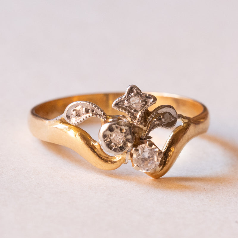 Anello vintage in oro 18K e argento con diamanti e pietra bianca, anni ‘50
