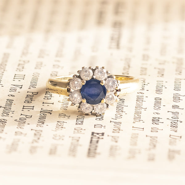 Vintage 14K gold daisy ring with sapphire (approx. 1ct) and diamonds (approx. 0.80ctw), 1950s