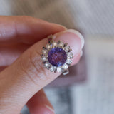 Vintage 14K white gold daisy ring with amethyst (approx. 3ct) and diamonds (approx. 0.12ctw), 70s