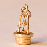 Ciondolo vintage a forma di pozzo in oro 18K