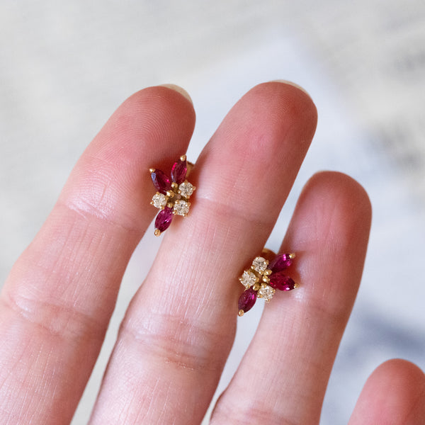 Vintage 18K gold earrings with diamonds (approx.0.30ctw) and rubies, 1970s