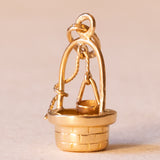 Ciondolo vintage a forma di pozzo in oro 18K