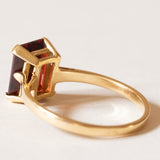 Anello vintage in oro 18K con granato, anni ‘50