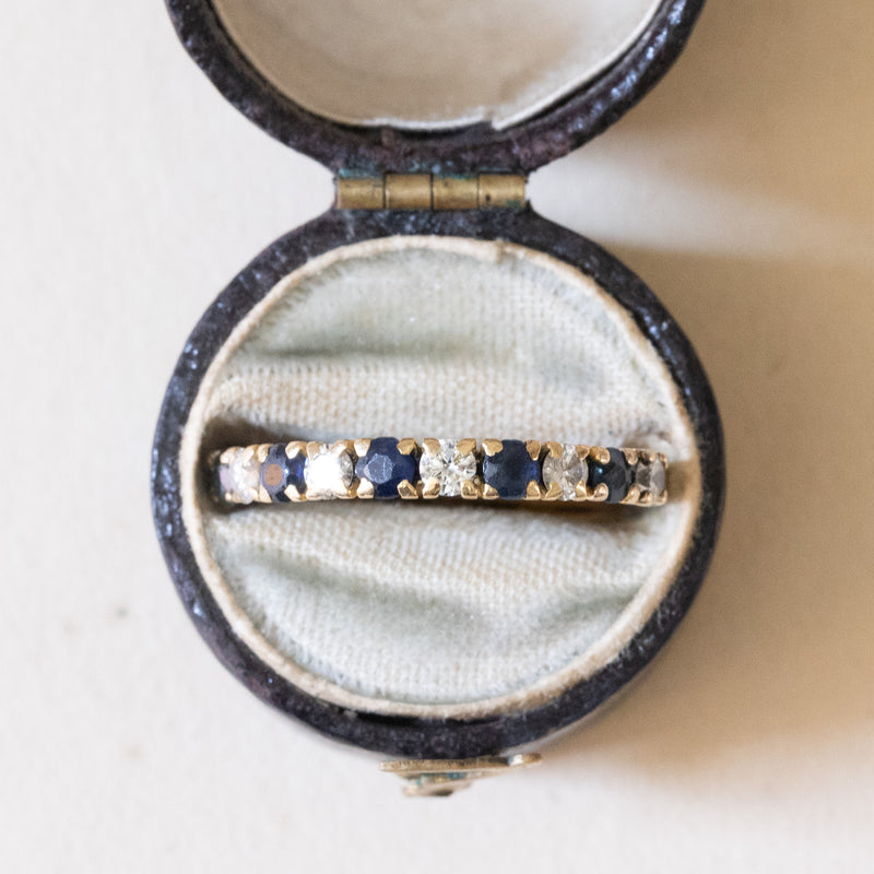 Mezzo eternity vintage in oro 18K con zaffiri e diamanti (0.30ctw ca.), anni ‘60/‘70