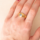 Anello vintage in oro giallo 18K con topazio azzurro (1ct ca.), anni ‘70/‘80