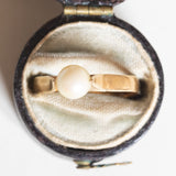Anello vintage in oro giallo 18K con perla bianca, anni ‘40/‘50
