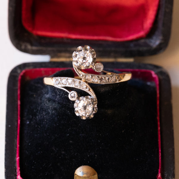 Contrarier Art Nouveau francese in oro giallo 18K e argento con diamanti di taglio vecchia miniera (0.40ctw ca.) e diamanti di taglio rosetta, anni ‘20