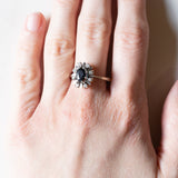 Vintage Ring aus 14 Karat Weißgold mit Saphiren (ca. 1.15 ct) und Diamanten (ca. 0.12 ctw), 70er Jahre