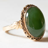 Anello vintage in oro giallo 9K con giada verde, anni ‘60/‘70