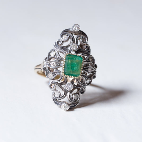 Anello vintage in stile antico in oro 18K e argento con smeraldo e diamanti, anni ‘50