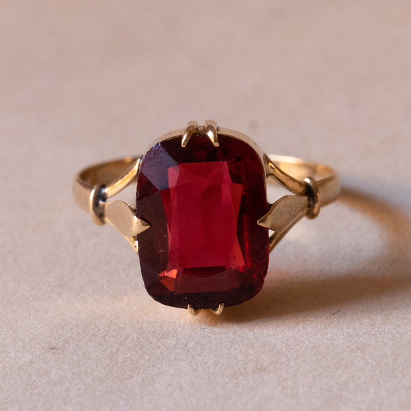 Bague vintage en or 18 carats avec pâte de verre rouge, 1950