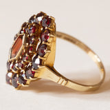 Los mit Vintage-Ring aus 10-karätigem Gold mit Granaten und Anhänger aus 8-karätigem Gold mit Granaten und Perle, 60er/70er Jahre