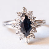 Vintage 18 Karat Weißgold Saphir (ca. 0.90 ct) und Diamanten (ca. 0.36 ctw) Gänseblümchenring, 70er Jahre