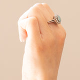 🌌 Винтажное кольцо с маргаритками из 14-каратного белого золота с тройным опалом и бриллиантами классической огранки (около 0.24 карата), 60-е годы
