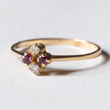Anello vintage in oro 18K con rubini e diamanti, anni ‘80
