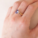 Anello vintage in oro 9K con tanzanite e zaffiri bianchi, anni ‘80