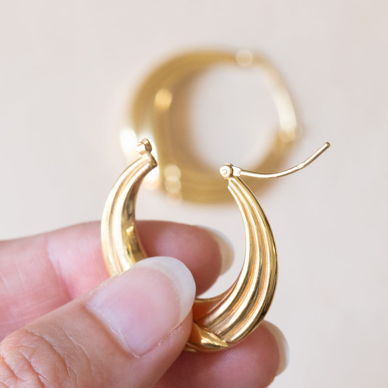Vintage 14K gold hollow tube hoop earrings, 1970s