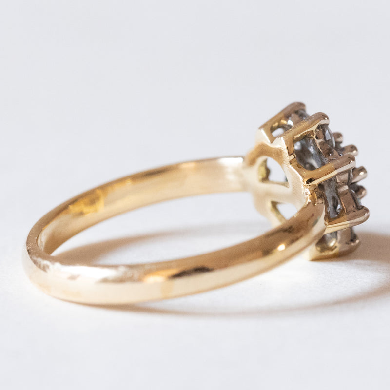 Anello vintage a margherita in oro 18K con diamanti (0.40ctw ca.), anni ‘60