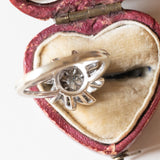 Vintage Gänseblümchenring aus 18 Karat Weißgold mit Diamanten (ca. 0.30 ctw), 60er Jahre