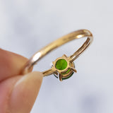 8K gold solitaire with green chromodiopside, 1960s