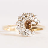 Vintage Ring aus 14 Karat Gelbgold und Weißgold mit Halbmond-Diamanten im Brillantschliff (ca. 0.26 Karat), 70er Jahre