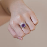 Vintage 14K white gold daisy ring with amethyst (approx. 3ct) and diamonds (approx. 0.12ctw), 70s