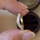 Vintage V-Ring aus 14 Karat Gold mit Diamanten (ca. 0.10 Karat), 70er Jahre