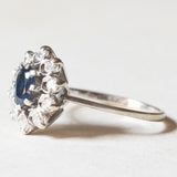 Vintage 18 Karat Weißgold Saphir (ca. 0.50 ct) und Diamanten (ca. 0.20 ctw) Gänseblümchenring, 60er Jahre