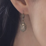 Art-déco-Ohrringe aus Platin und 18 Karat Weißgold mit Diamanten im Rosettenschliff, 30er Jahre