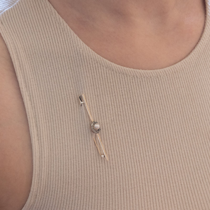 Spilla antica in oro 14K con perla e marcasiti, primi del ‘900
