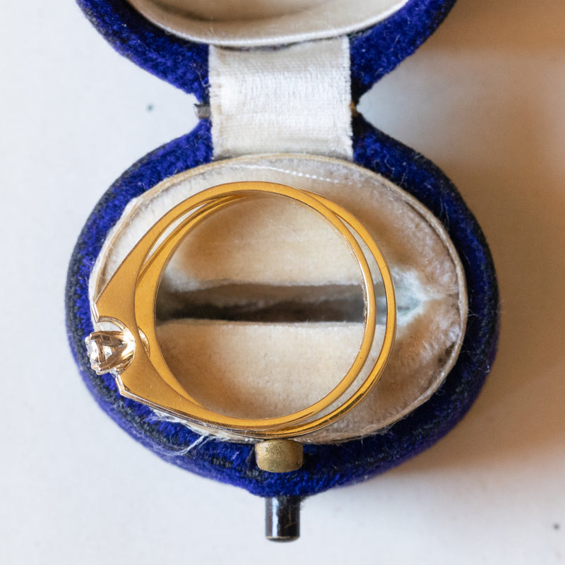 Paire de bagues vintage en or 18 carats et diamants (environ 0,08 ct), années 1970