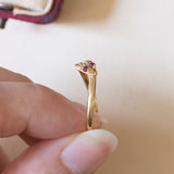 Vintage snake ring in 18K gold with rubies, 70s