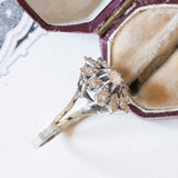Anello a margherita vintage in oro bianco 18K con diamanti (0.35ctw ca.), anni ‘60