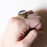 Vintage 8K gold cocktail ring with cabochon cut amethyst, 1950s / 1960s