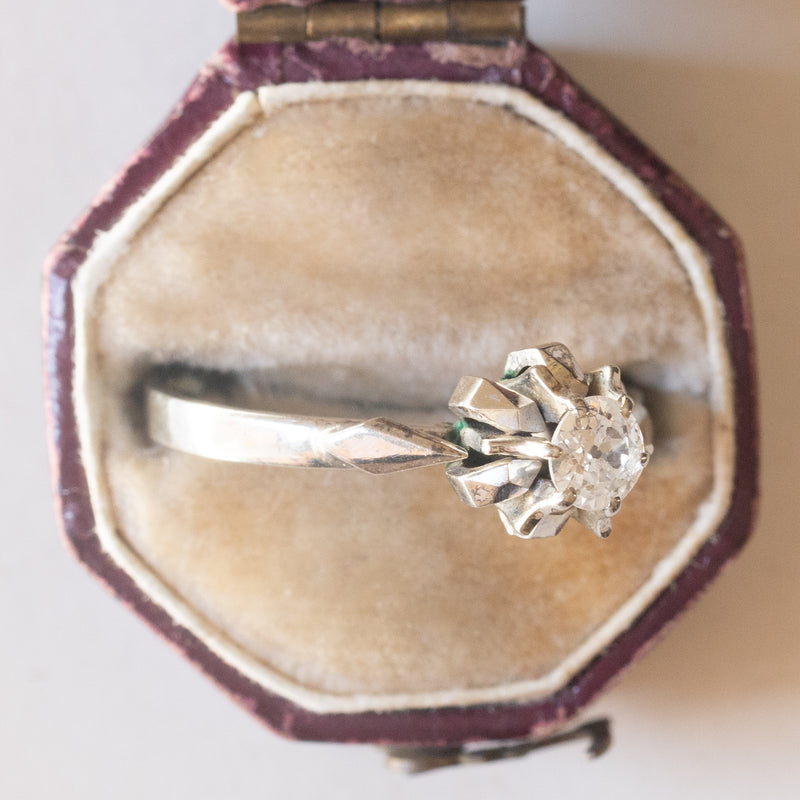 Solitario vintage in oro bianco 18K con diamante di taglio vecchia Europa (0.25ct ca.), anni ‘70