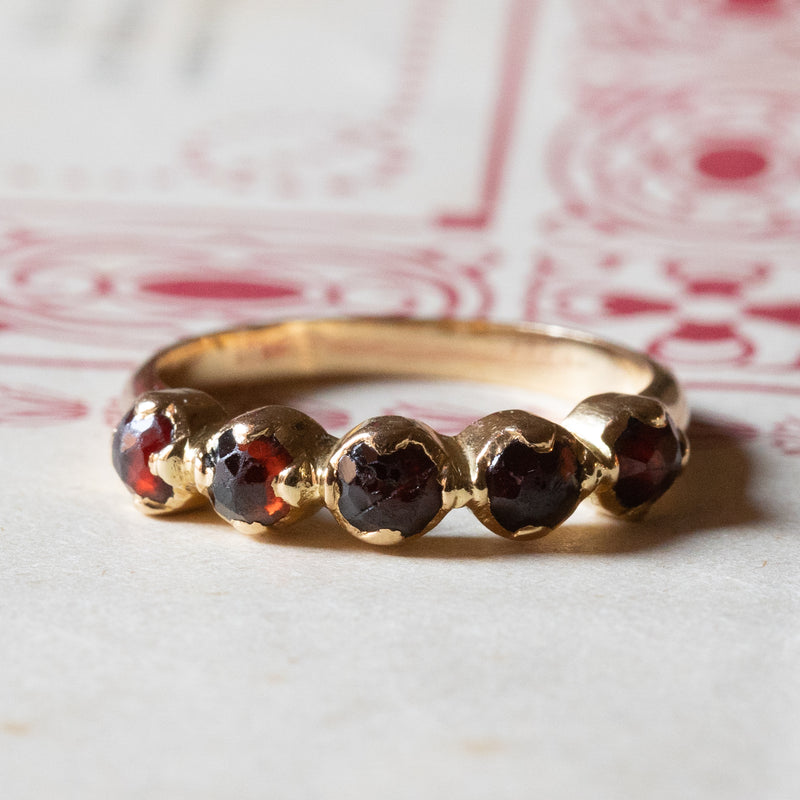 🥀 Veretta vintage in oro 18K con granati, anni ‘40/‘50