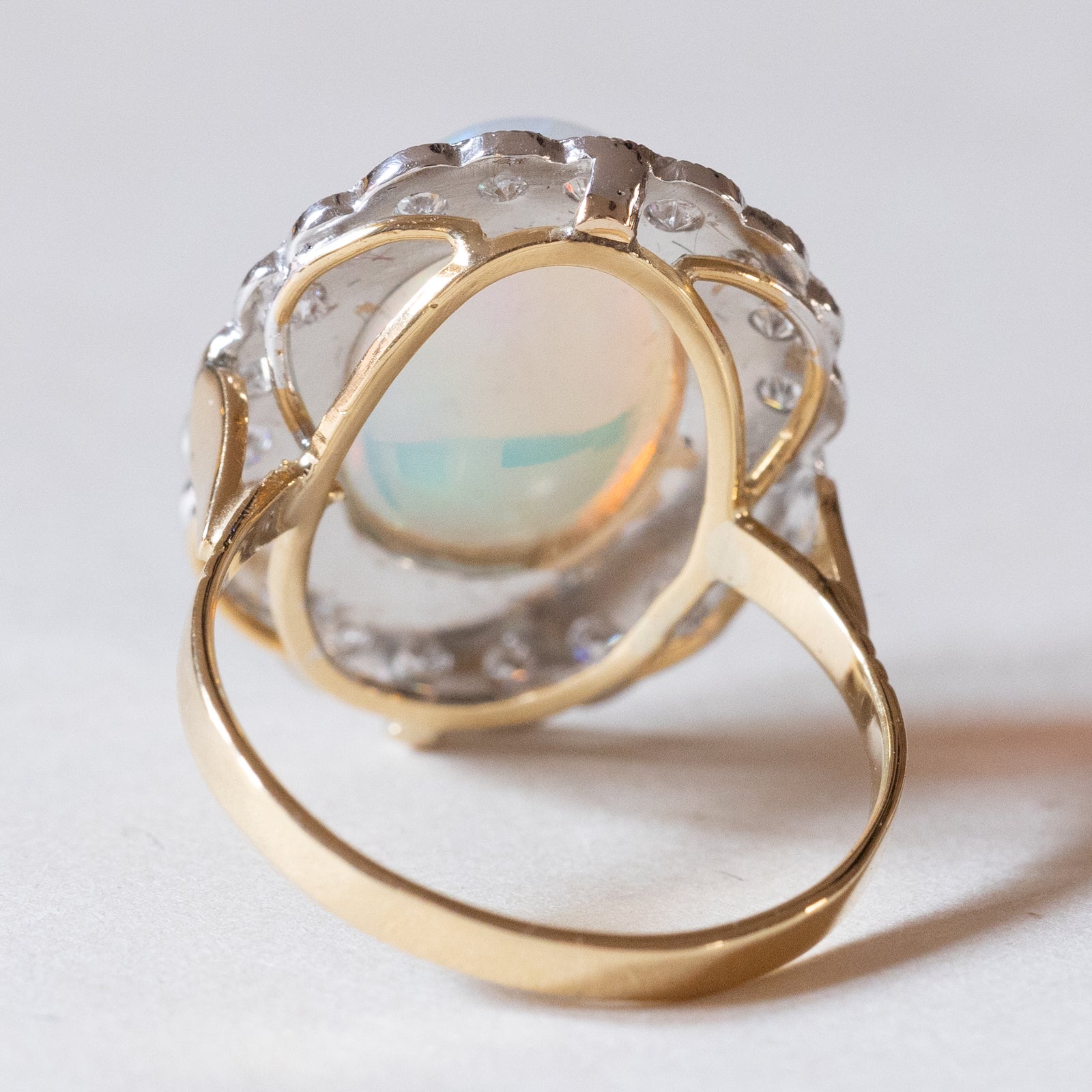 Bague En Or 18 Carats Avec Une Superbe Opale - Taille 54 - Modèle Déclaration, Pierre Centrale