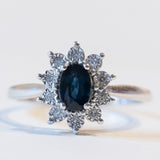 Vintage 18 Karat Weißgold Saphir (ca. 0.50 ct) und Diamanten (ca. 0.05 ctw) Gänseblümchenring, 60er Jahre