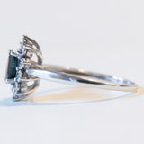 Vintage 18 Karat Weißgold Saphir (ca. 0.50 ct) und Diamanten (ca. 0.05 ctw) Gänseblümchenring, 60er Jahre