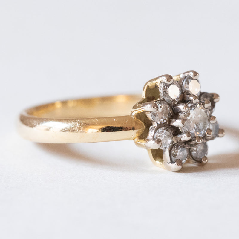 Anello vintage a margherita in oro 18K con diamanti (0.40ctw ca.), anni ‘60
