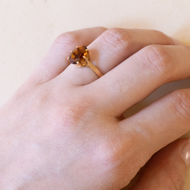 Solitaire ring in 18K gold with citrine quartz, 1960s