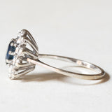 Vintage 18 Karat Weißgold Saphir (ca. 0.50 ct) und Diamanten (ca. 0.20 ctw) Gänseblümchenring, 60er Jahre