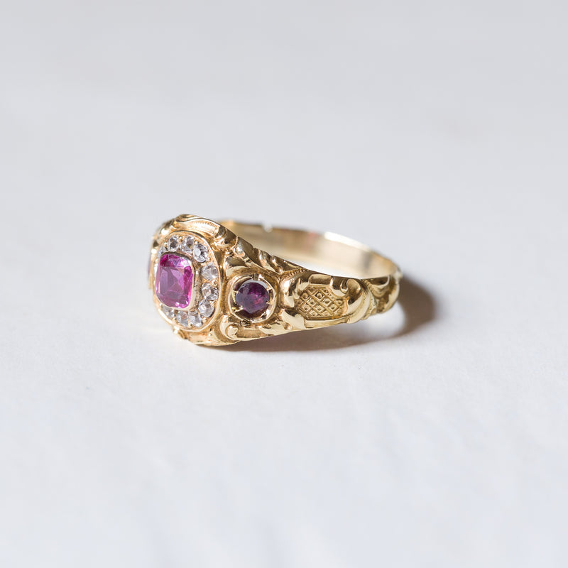 Vintage 18K gold ring with rubies and diamonds, 1950s