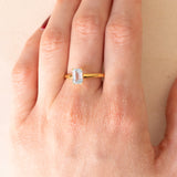 Anello vintage in oro giallo 18K con topazio azzurro (0.80ct ca.), anni ‘60